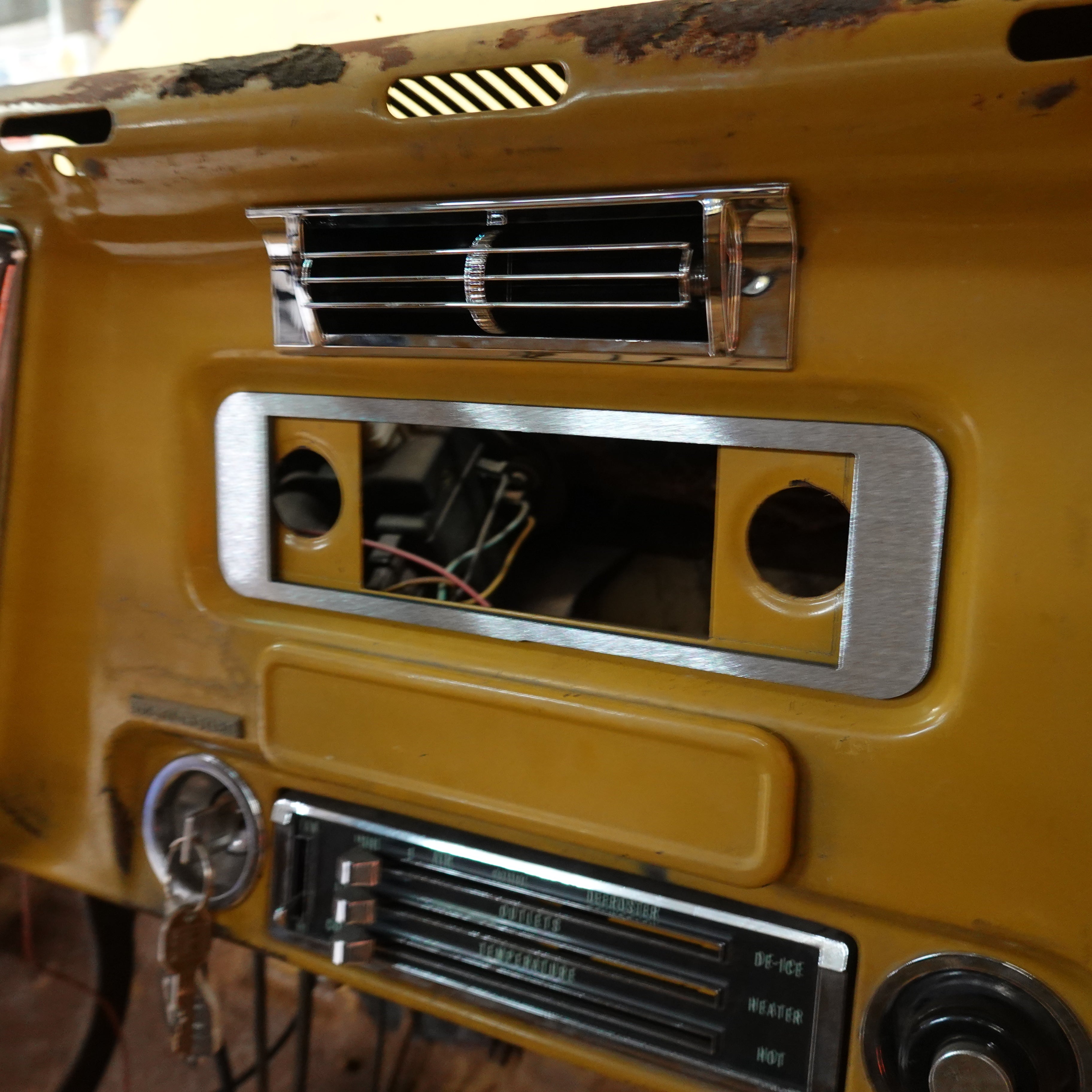 67-72 C10 Single Din Stereo Plate