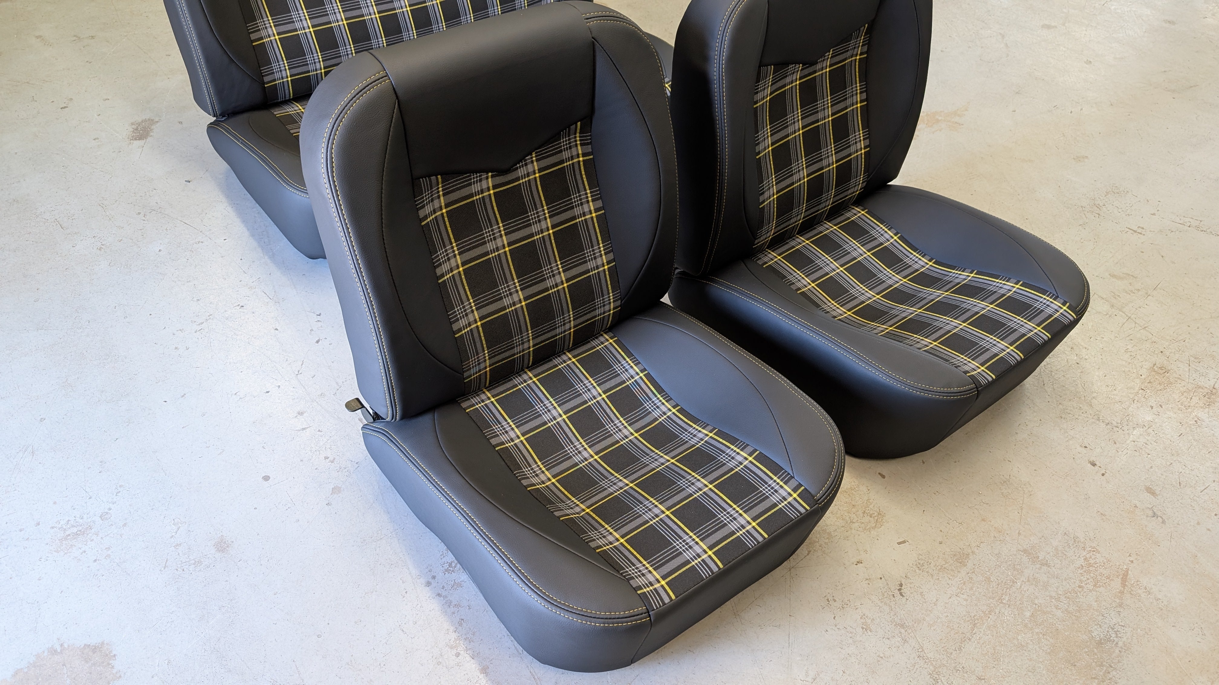 22" Bucket Seat Set